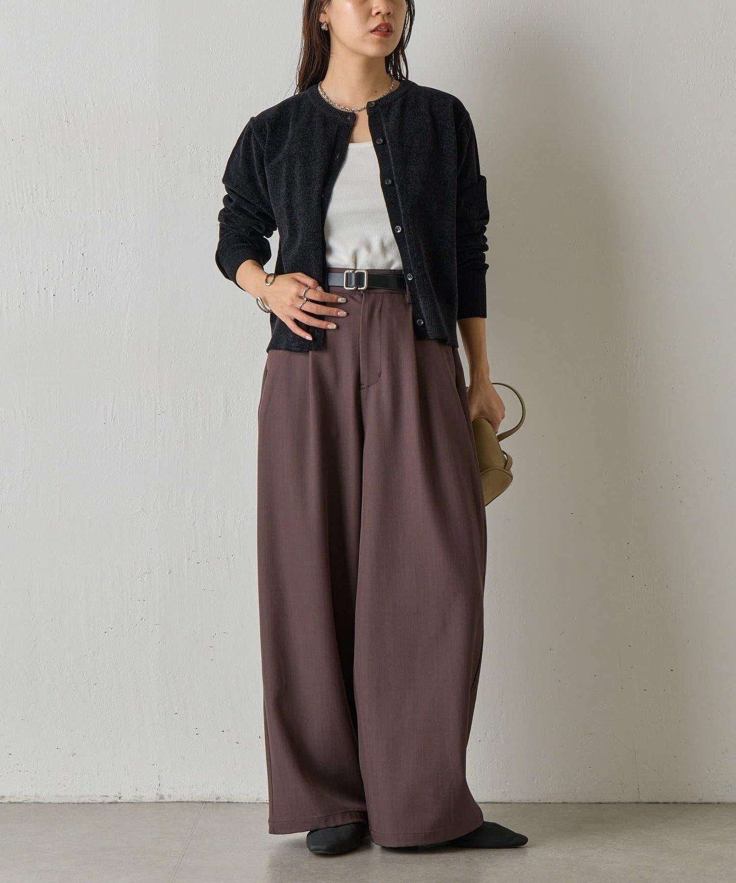 天鵝絨紗線圓領開衫