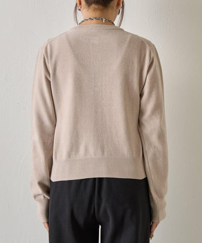 天鵝絨紗線圓領開衫