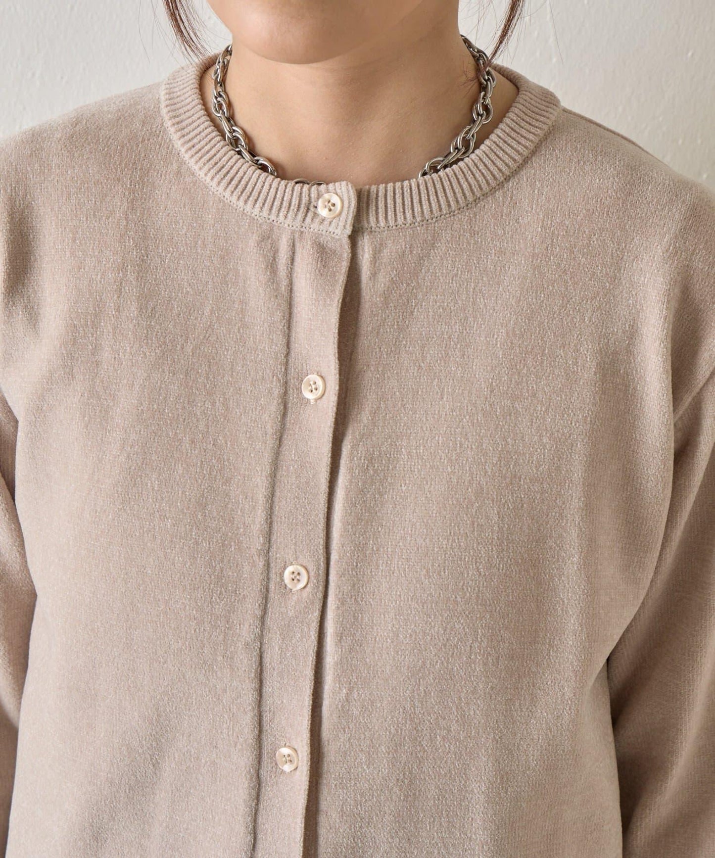 天鵝絨紗線圓領開衫