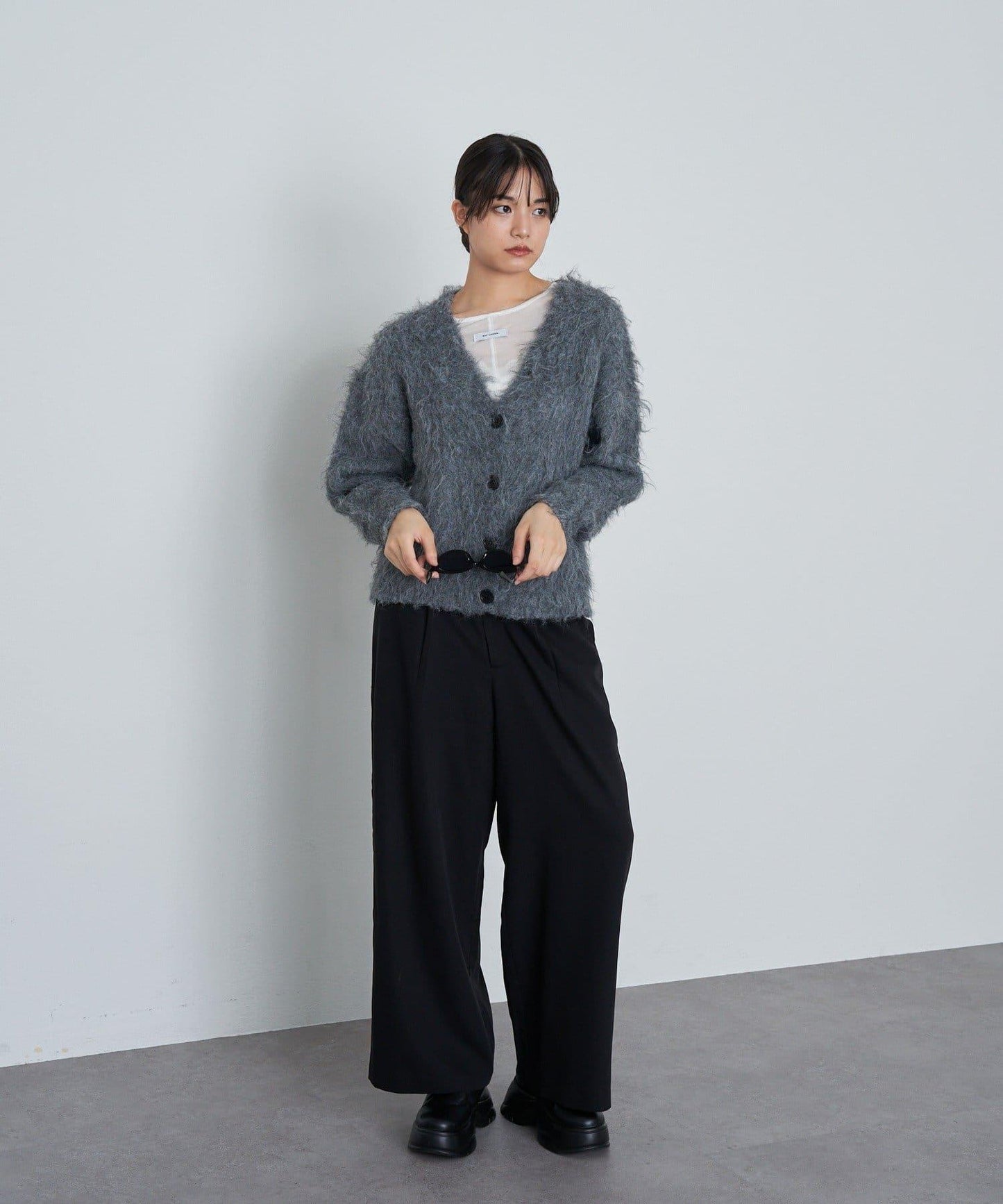 【RAY CASSIN】長毛V領寬鬆開衫