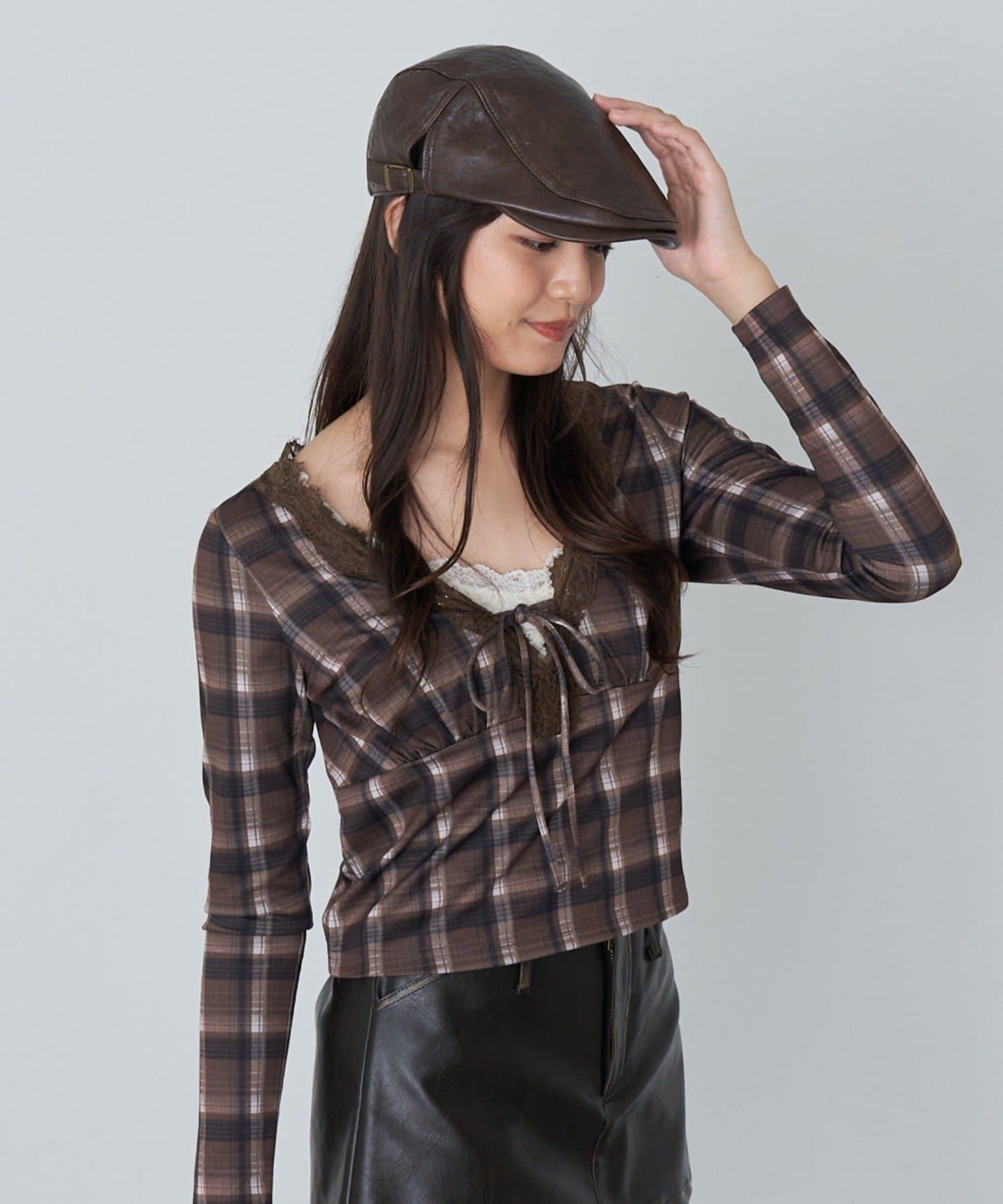 蕾絲拼接長袖T恤