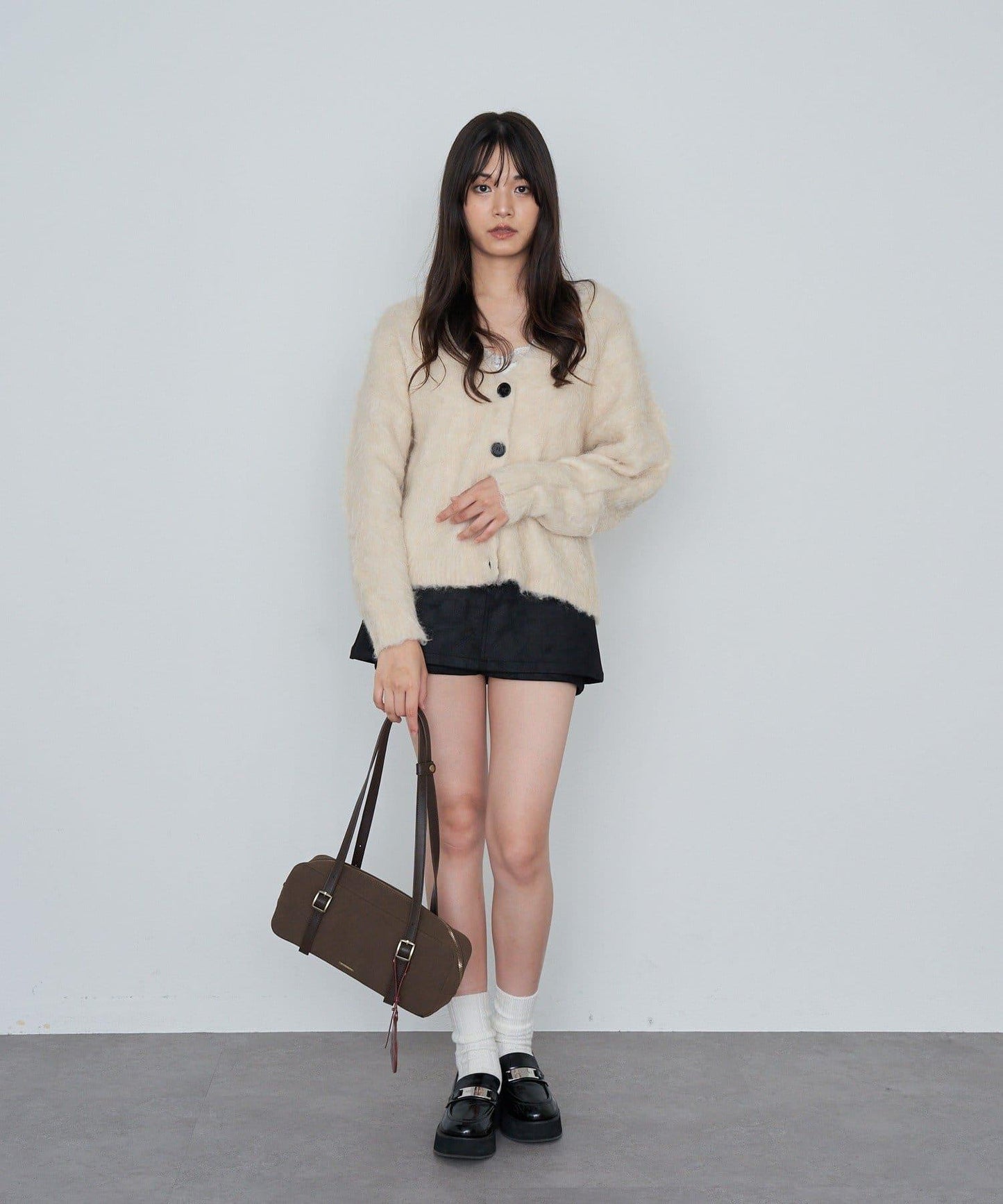 【RAY CASSIN】長毛V領寬鬆開衫