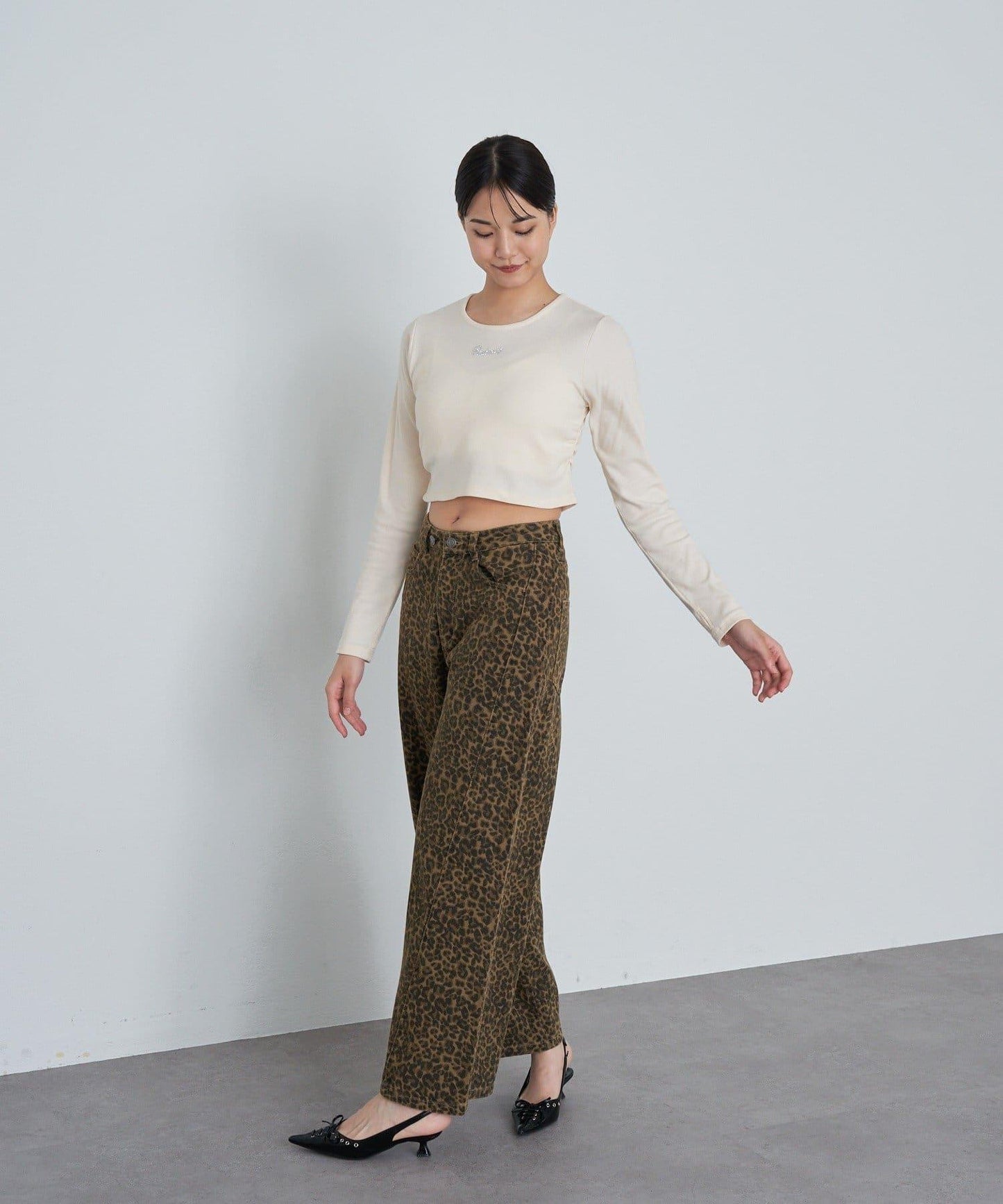 水鑽標誌短款長袖T恤