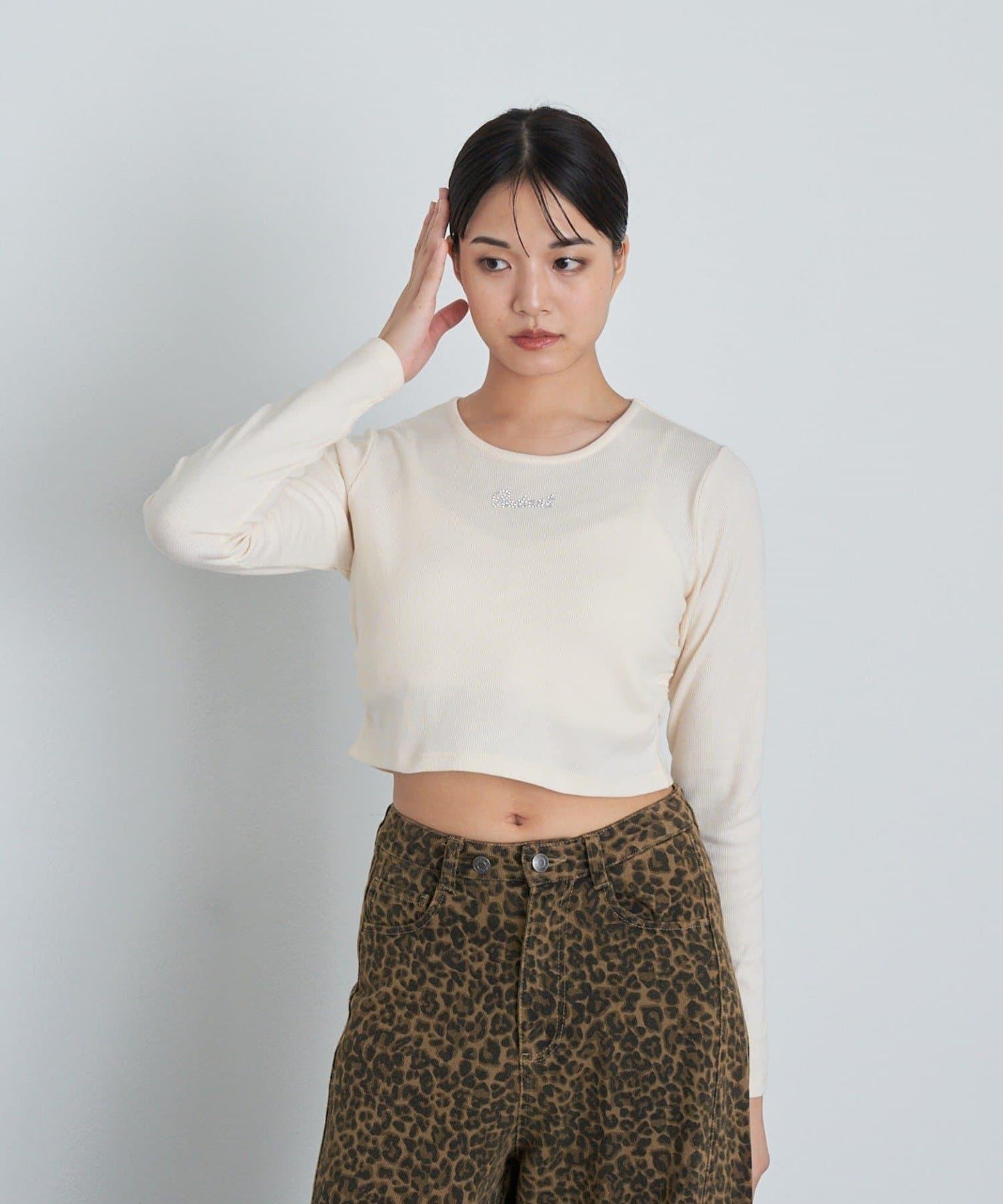 水鑽標誌短款長袖T恤