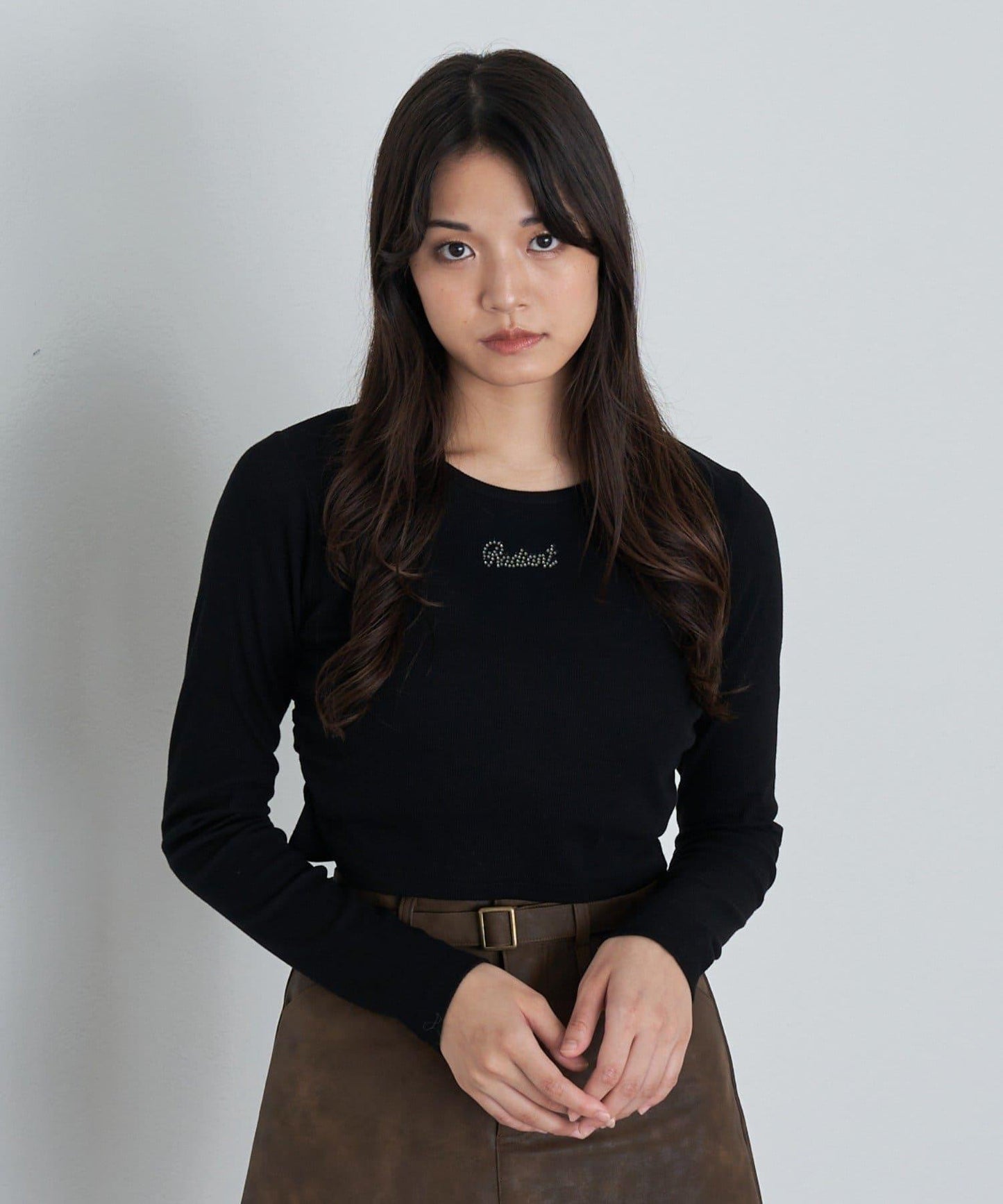 水鑽標誌短款長袖T恤