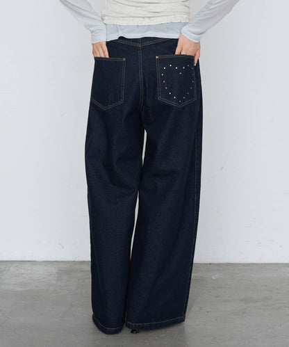 鉚釘裝飾寬鬆牛仔褲