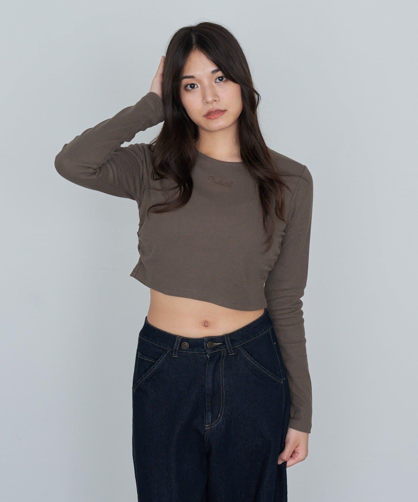 水鑽標誌短款長袖T恤