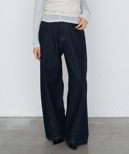 鉚釘裝飾寬鬆牛仔褲