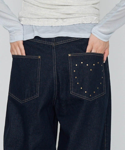 鉚釘裝飾寬鬆牛仔褲