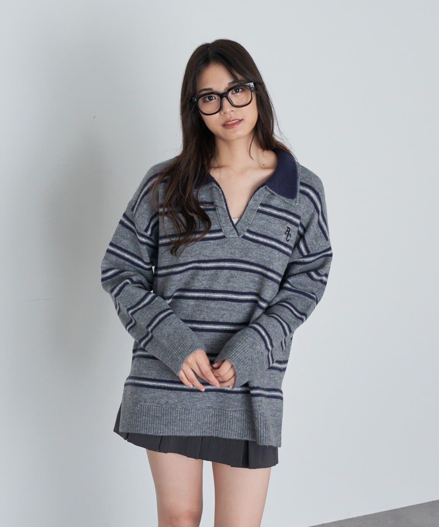 條紋翻領刺繡針織衫