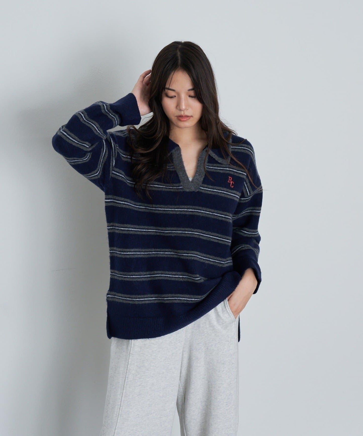 條紋翻領刺繡針織衫