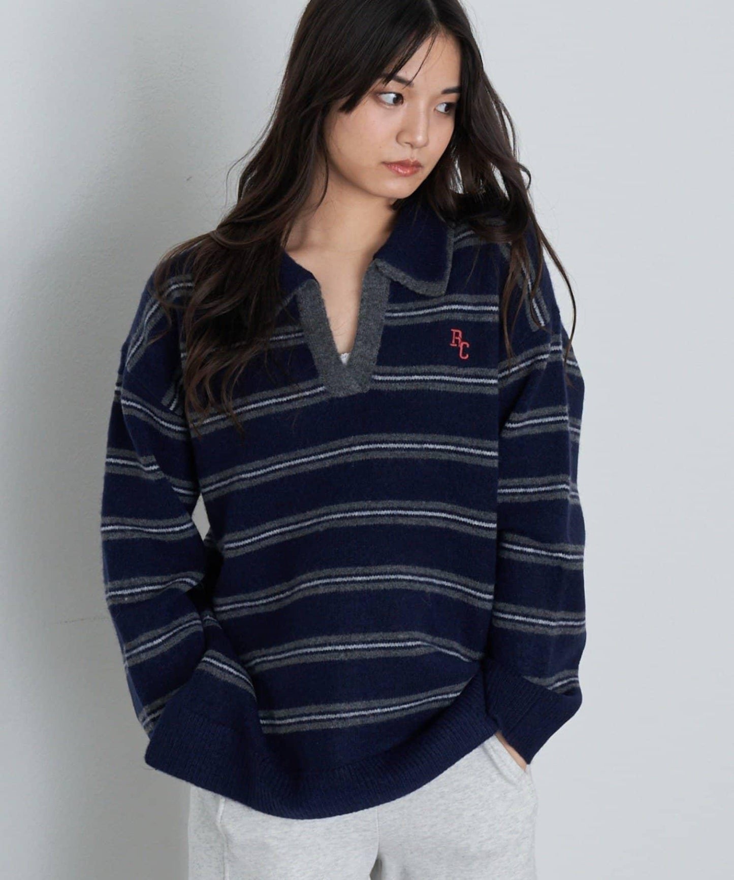 條紋翻領刺繡針織衫