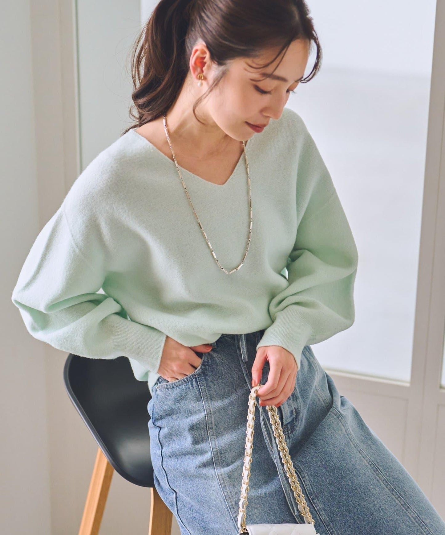 100%羊毛高縮絨V領針織衫