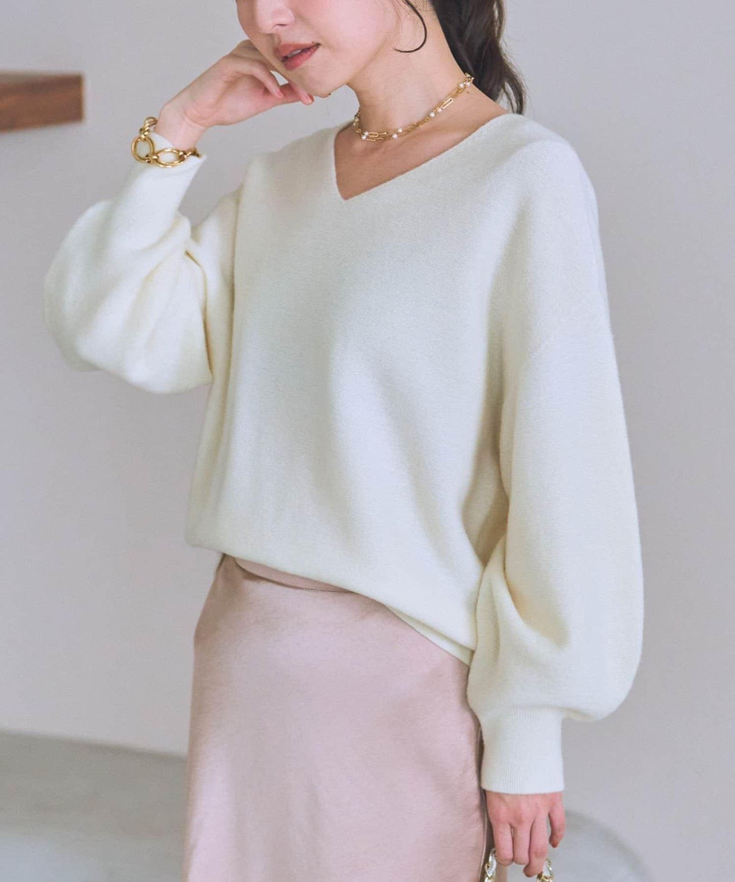 100%羊毛高縮絨V領針織衫