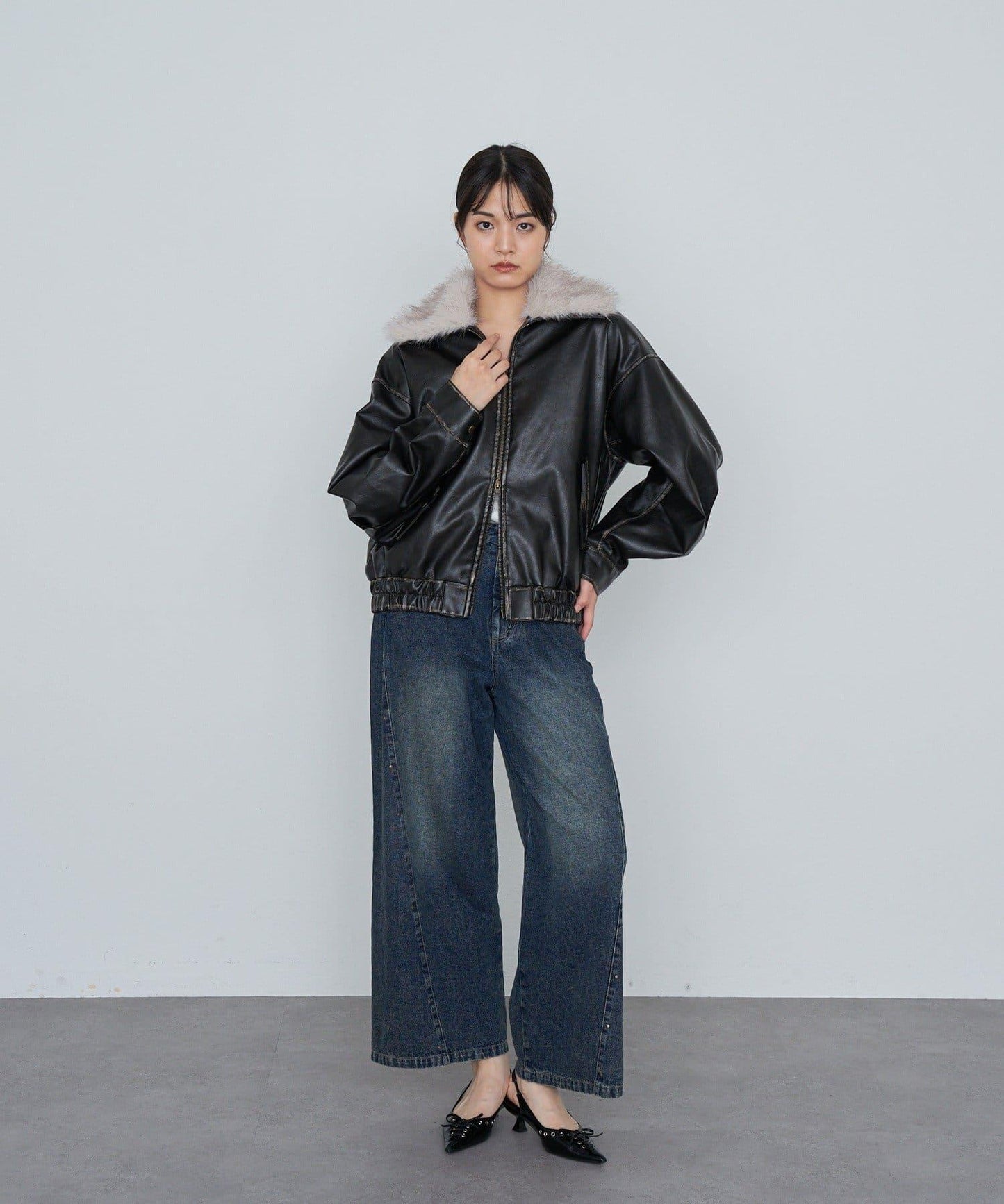 鉚釘裝飾寬鬆牛仔褲