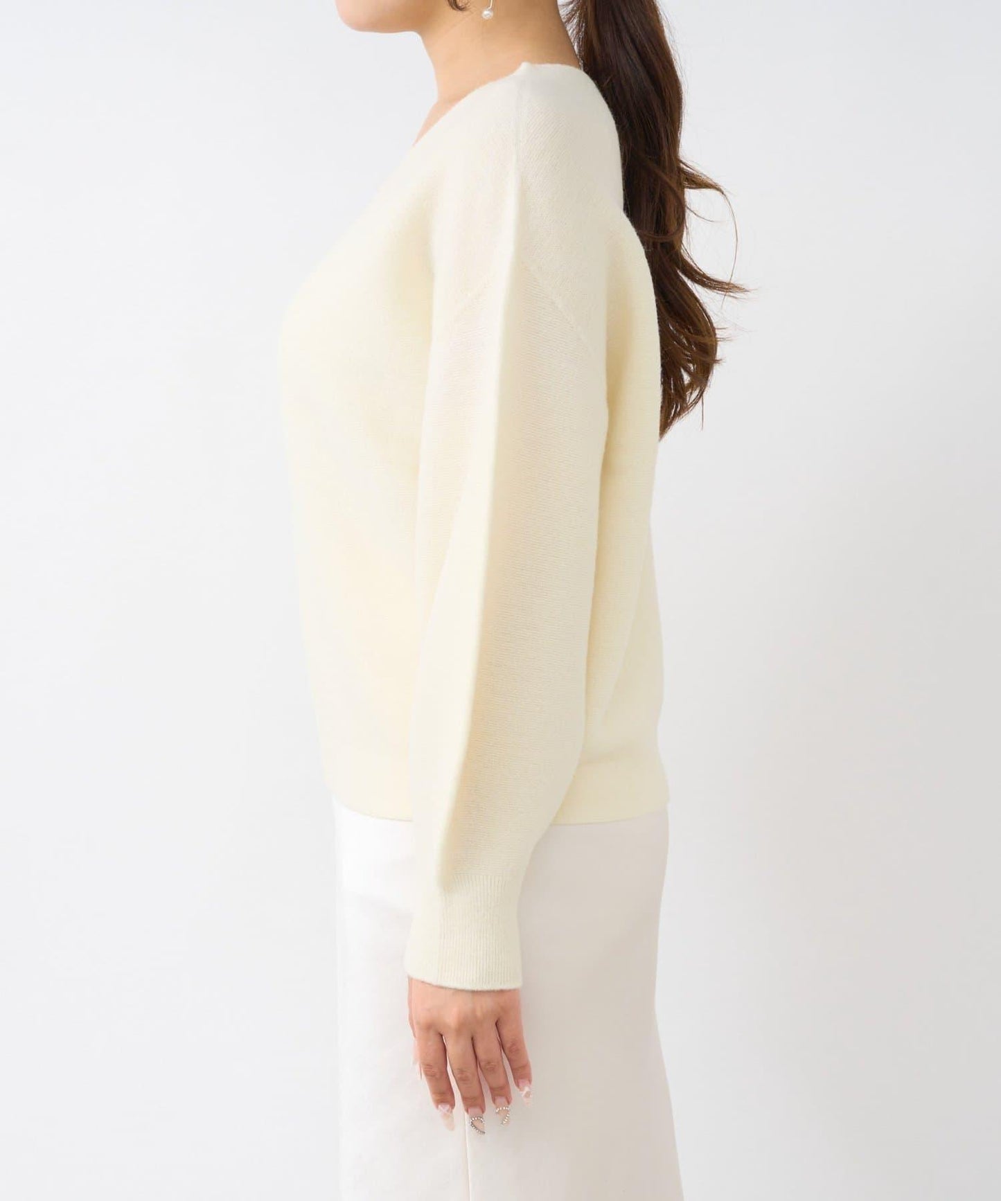 100%羊毛高縮絨V領針織衫