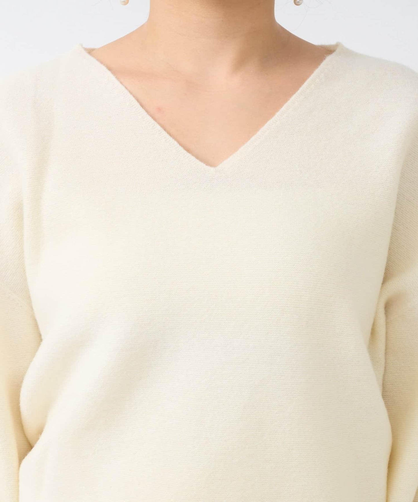 100%羊毛高縮絨V領針織衫