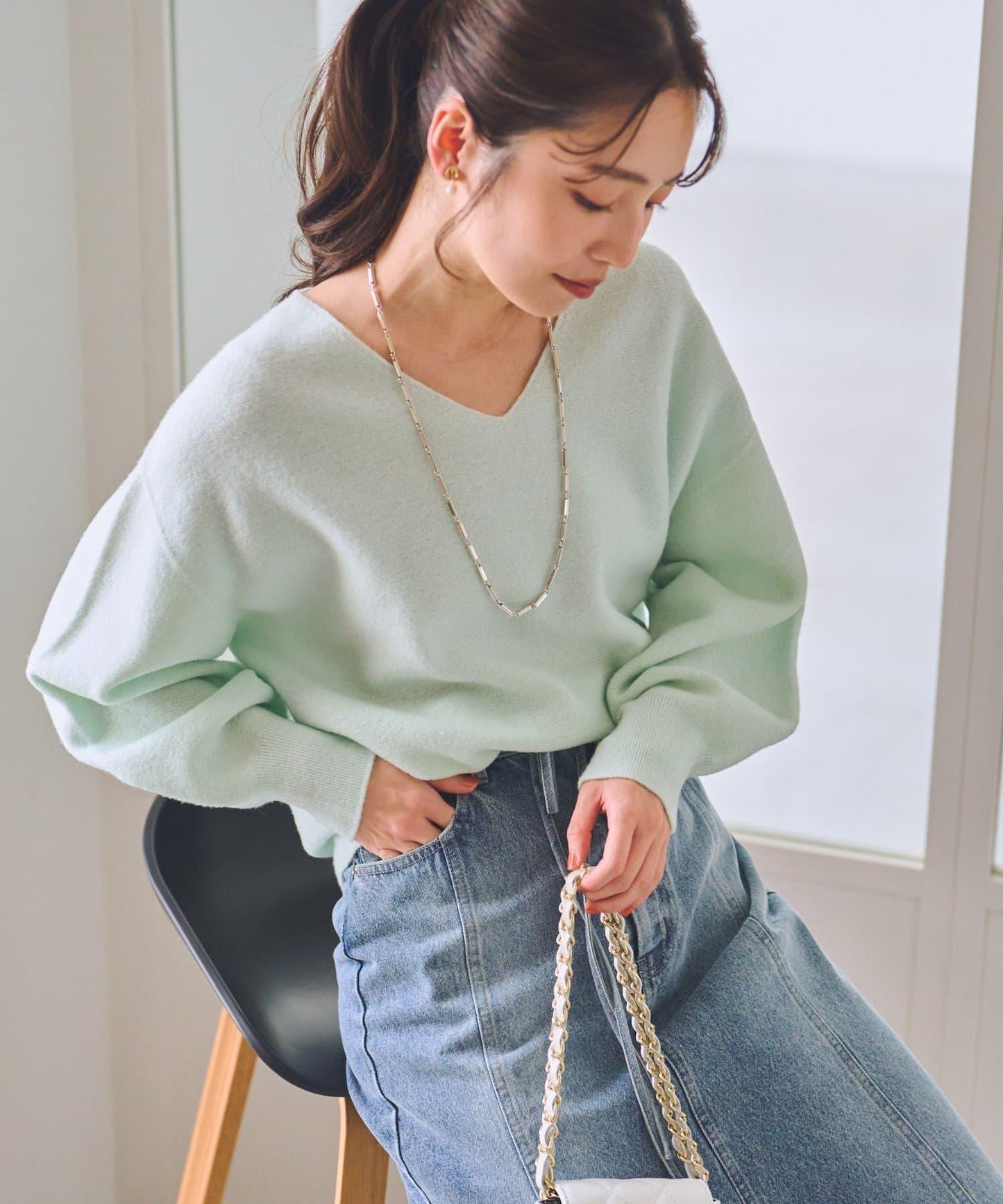 100%羊毛高縮絨V領針織衫