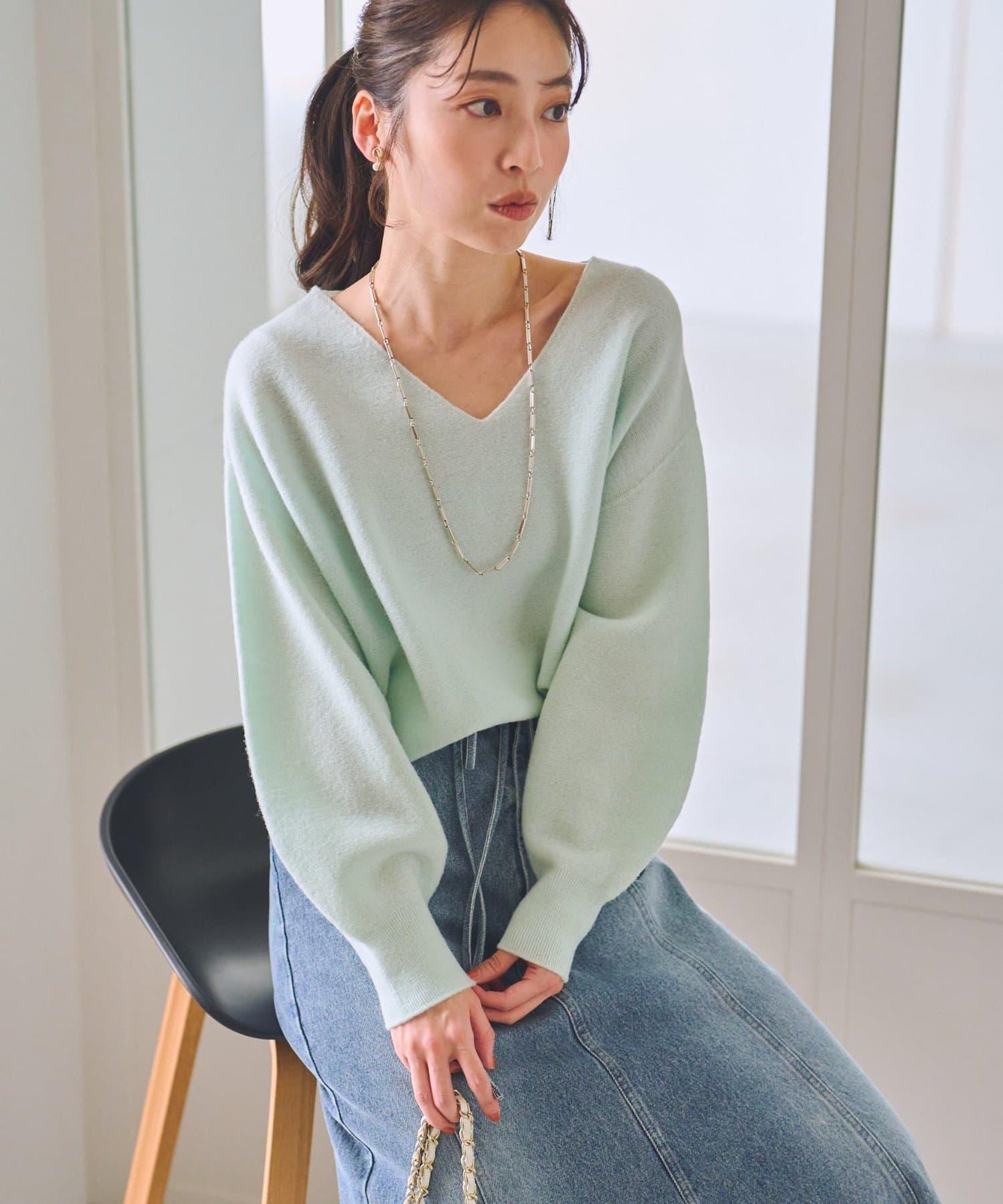 100%羊毛高縮絨V領針織衫