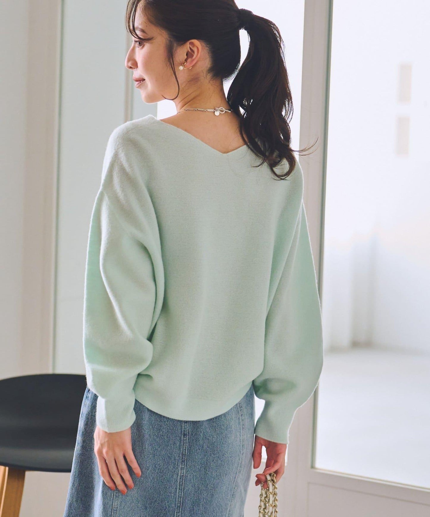 100%羊毛高縮絨V領針織衫