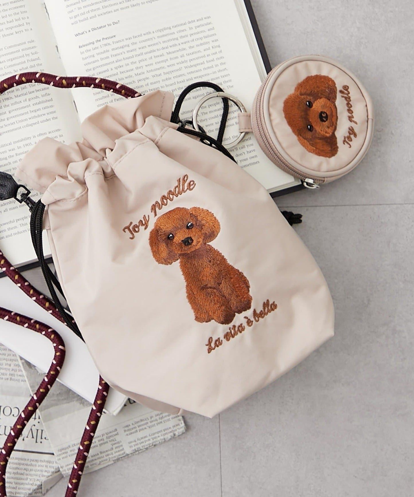 動物刺繡圓形收納包