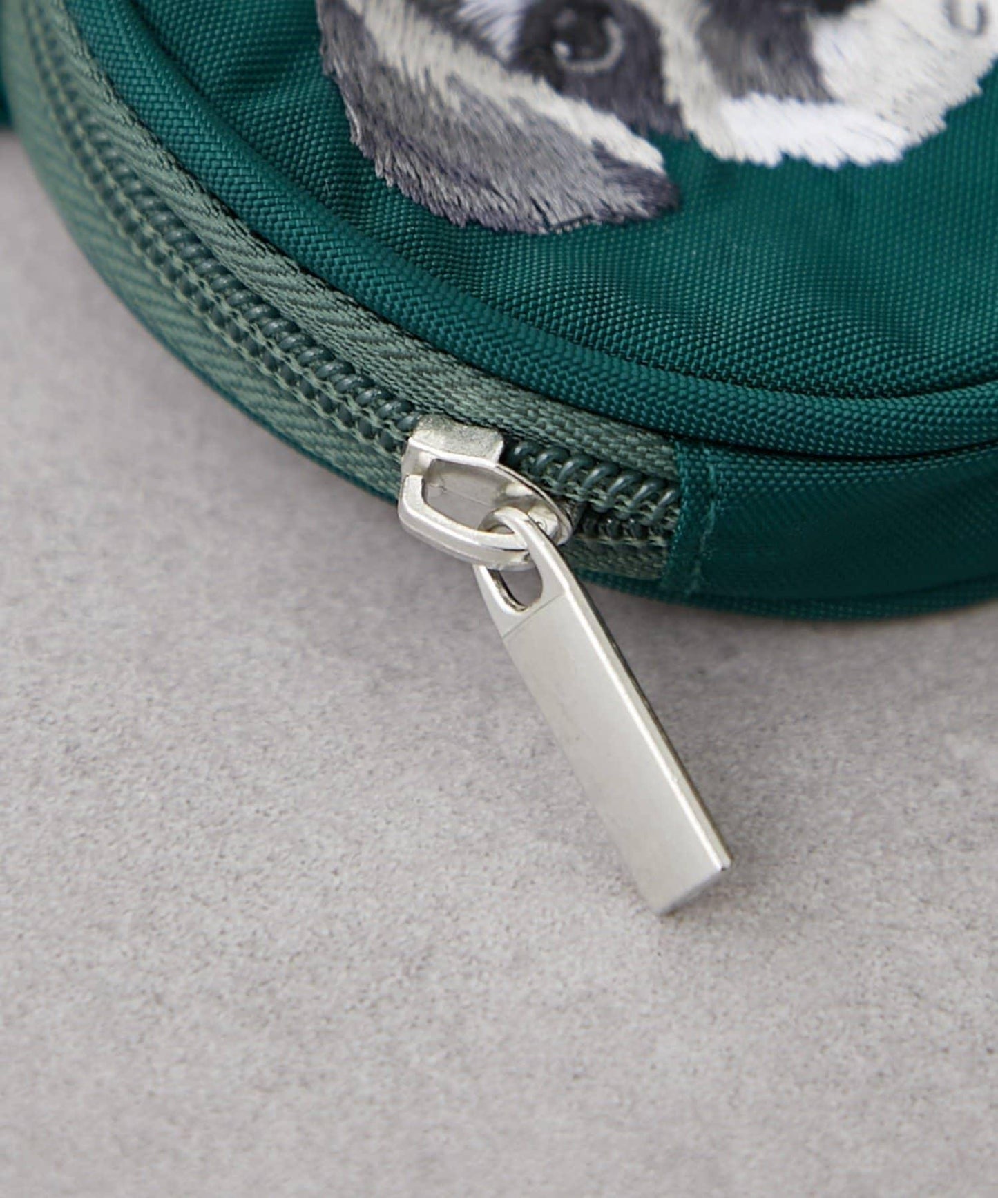 動物刺繡圓形收納包