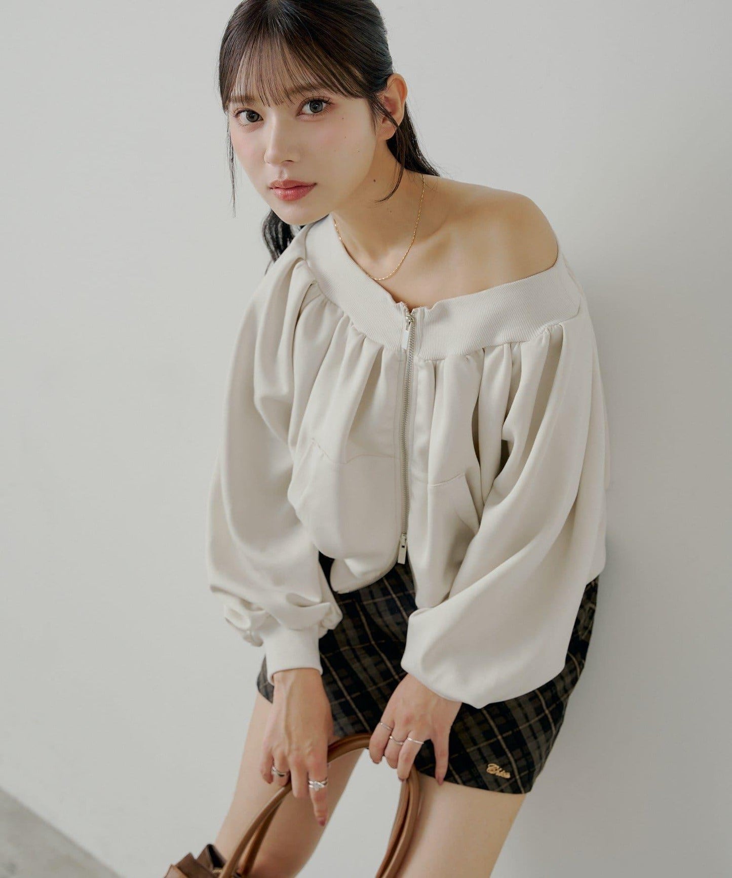 【Chico】2WAY一字肩雙拉鍊衛衣