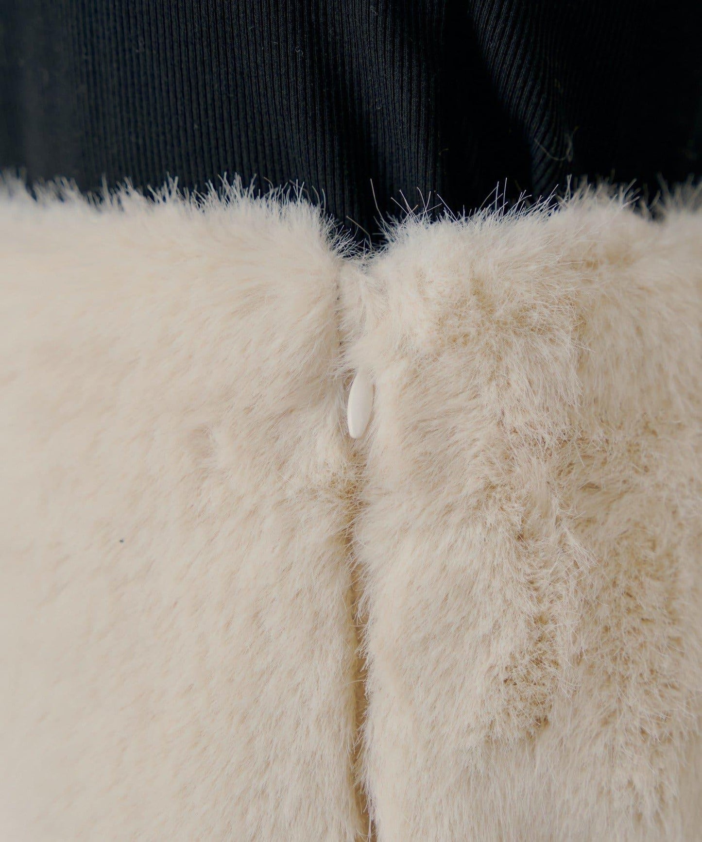 【Chico】仿毛皮迷你裙