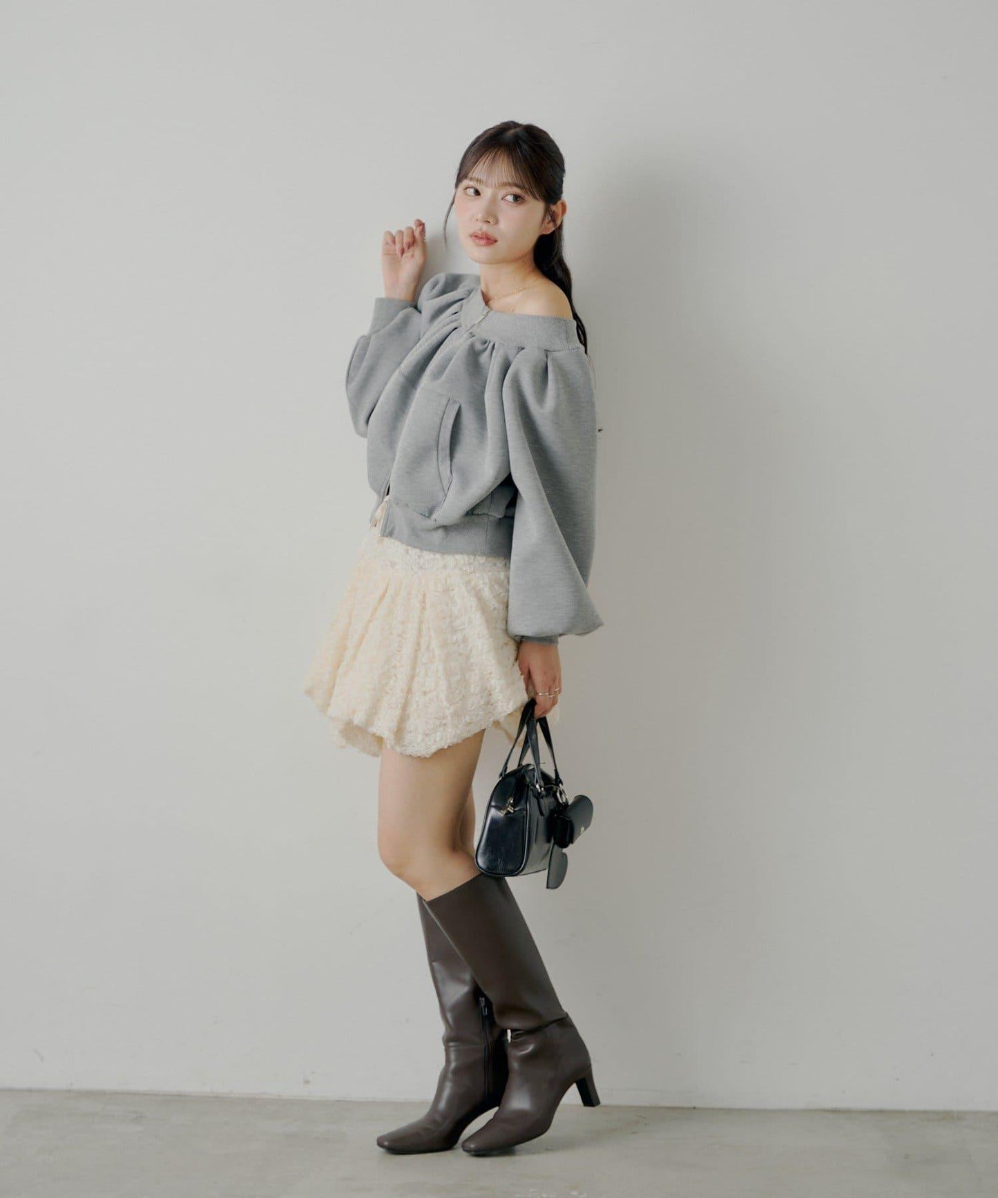 【Chico】2WAY一字肩雙拉鍊衛衣