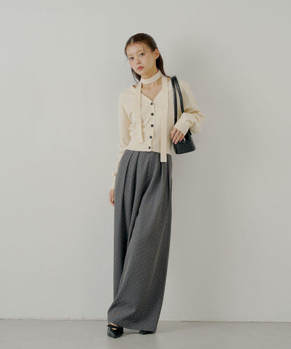 【Chico】帶領帶V領修身針織衫