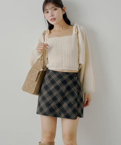 【Chico】前裹設計迷你裙褲