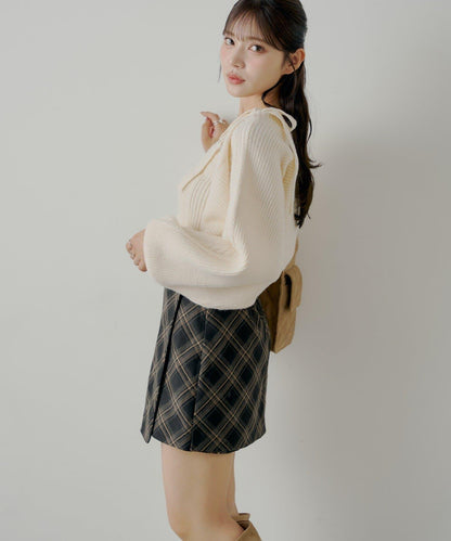 【Chico】前裹設計迷你裙褲