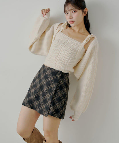 【Chico】前裹設計迷你裙褲