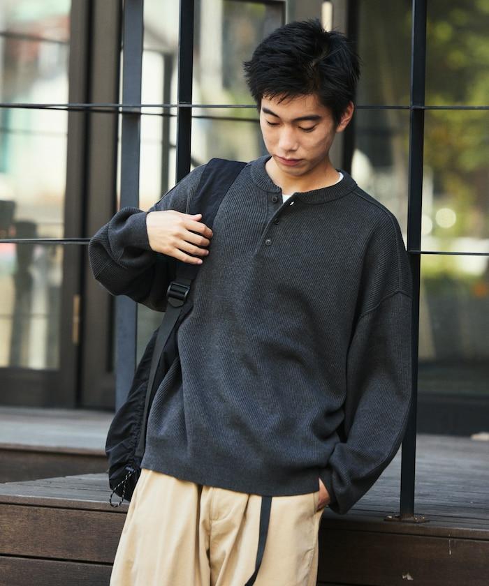 寬鬆版型 單面羅紋拼接 亨利領 針織衫