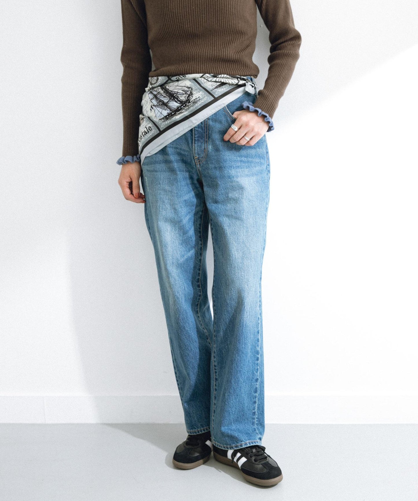 AULENTTI 大尺寸復古圖案絲巾