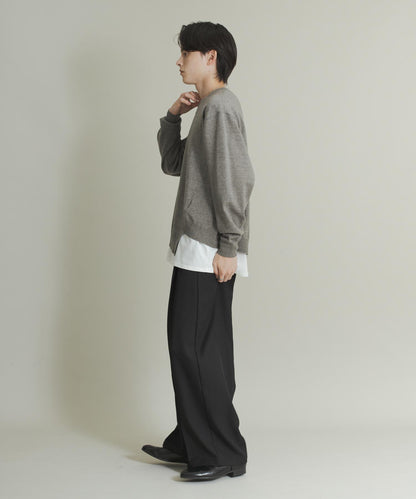 不對稱圓領針織衫