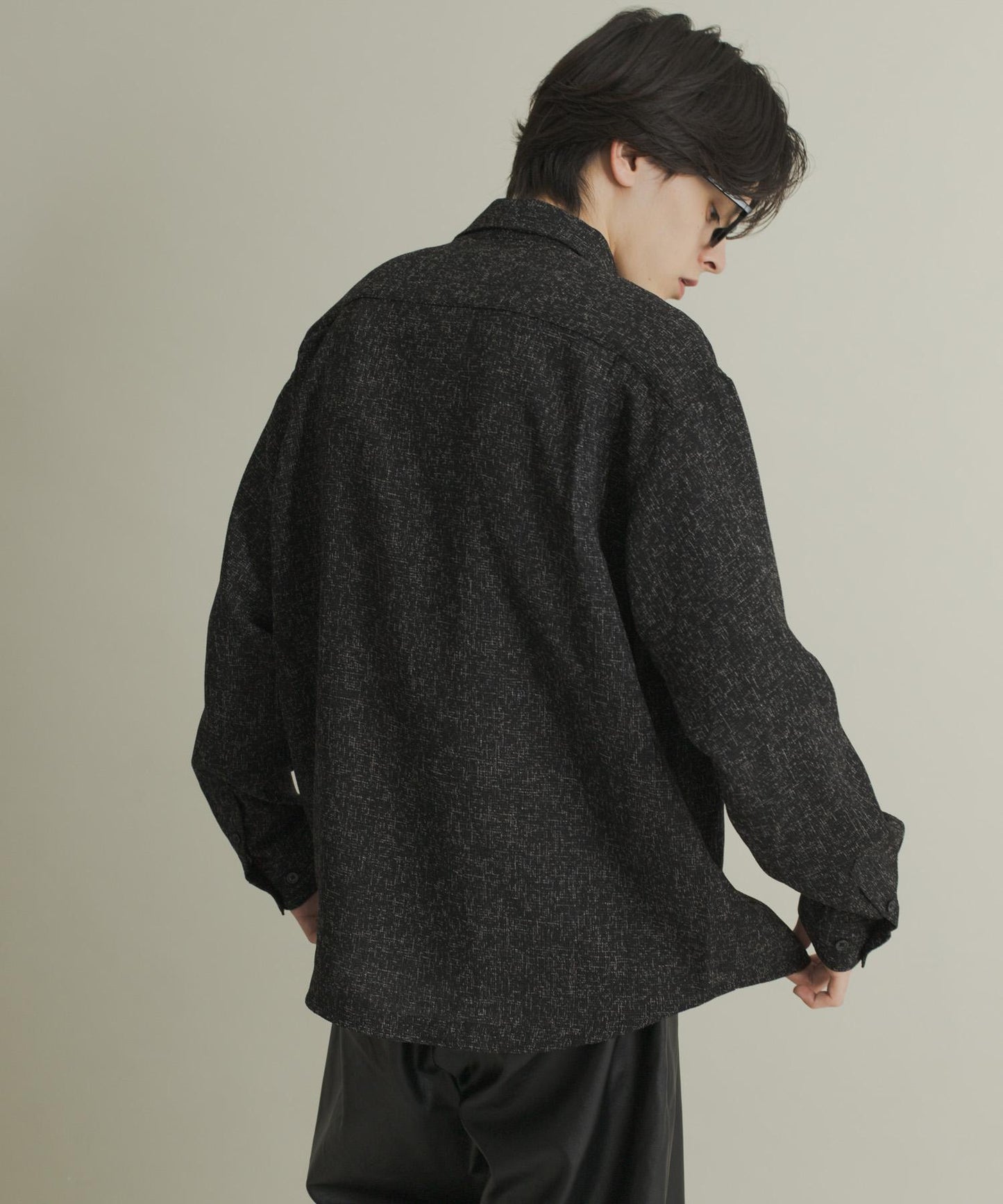 輕薄斜紋常規領襯衫