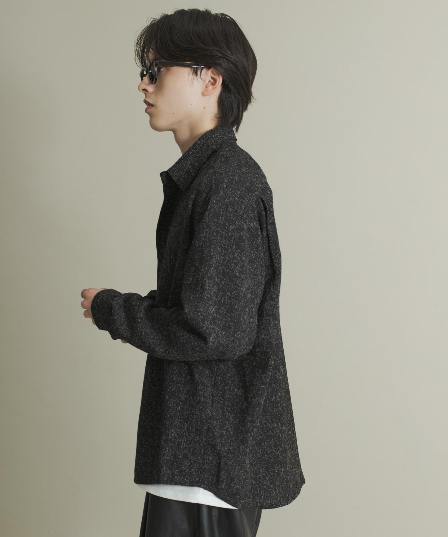 輕薄斜紋常規領襯衫