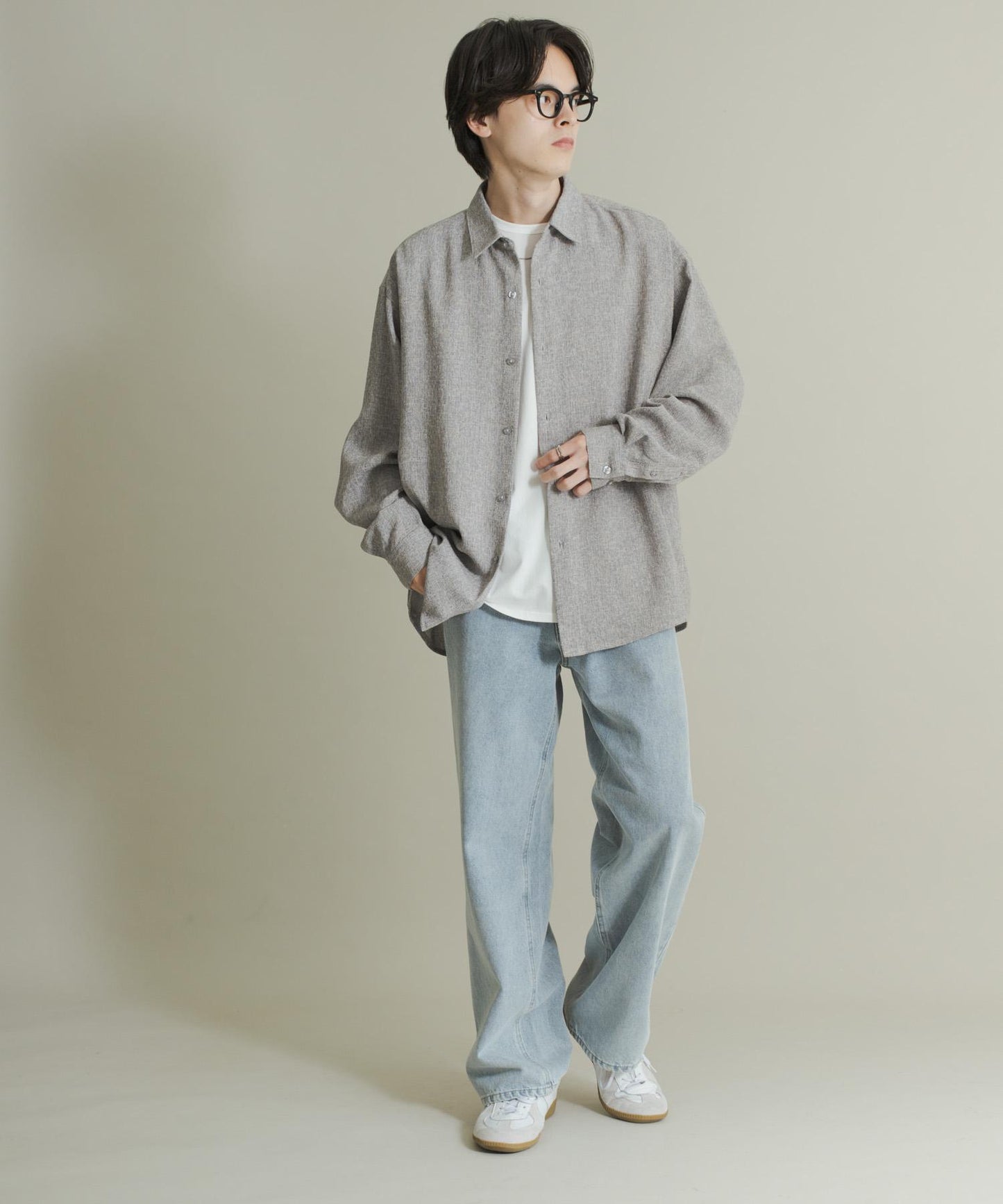 輕薄斜紋常規領襯衫