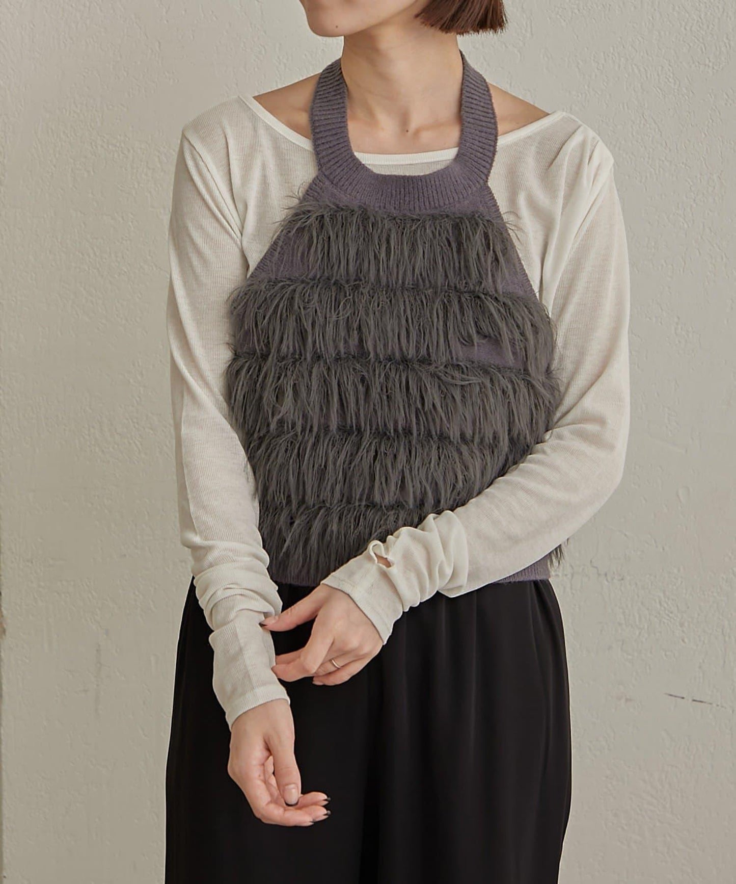 流蘇掛脖短上衣