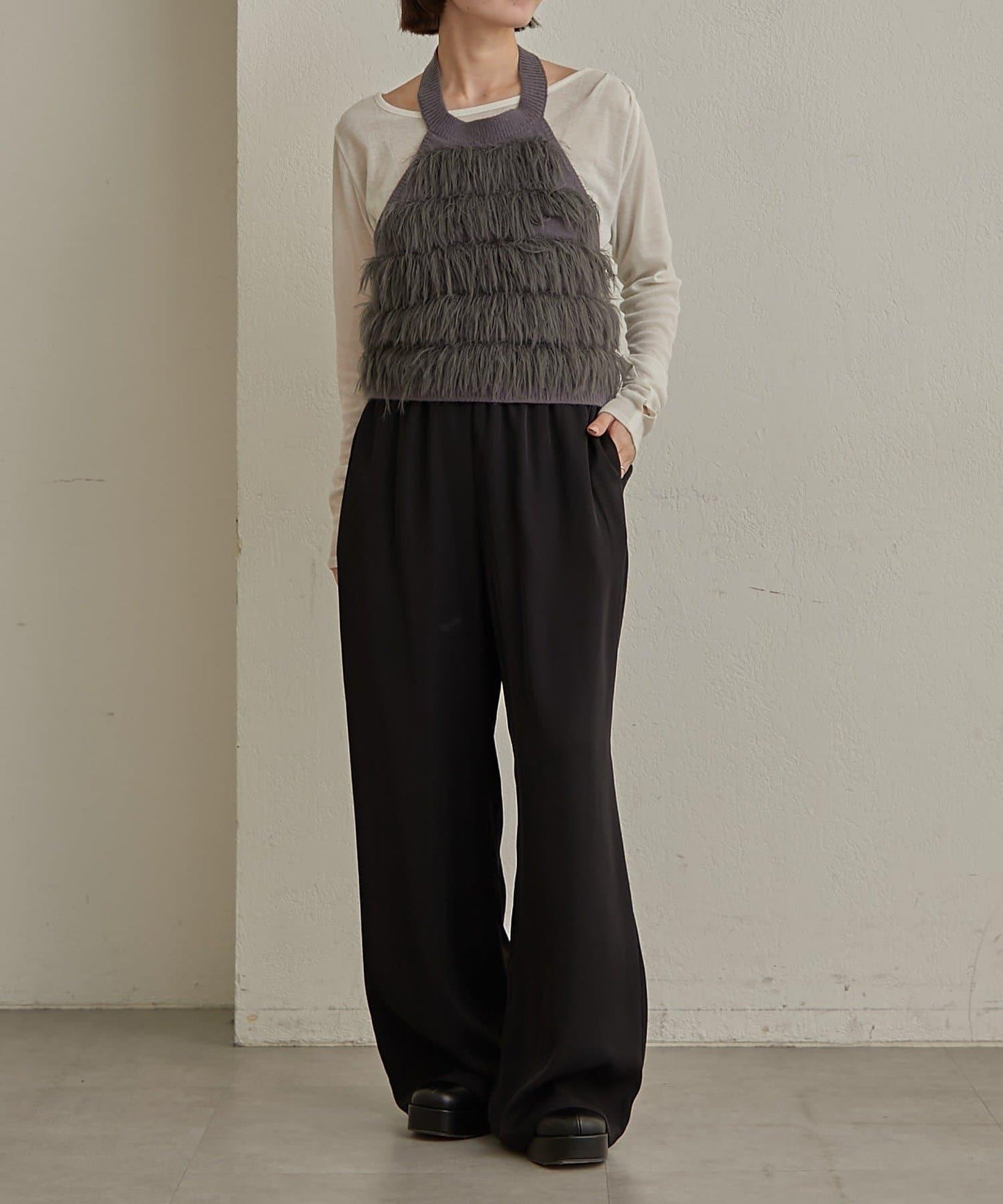 流蘇掛脖短上衣