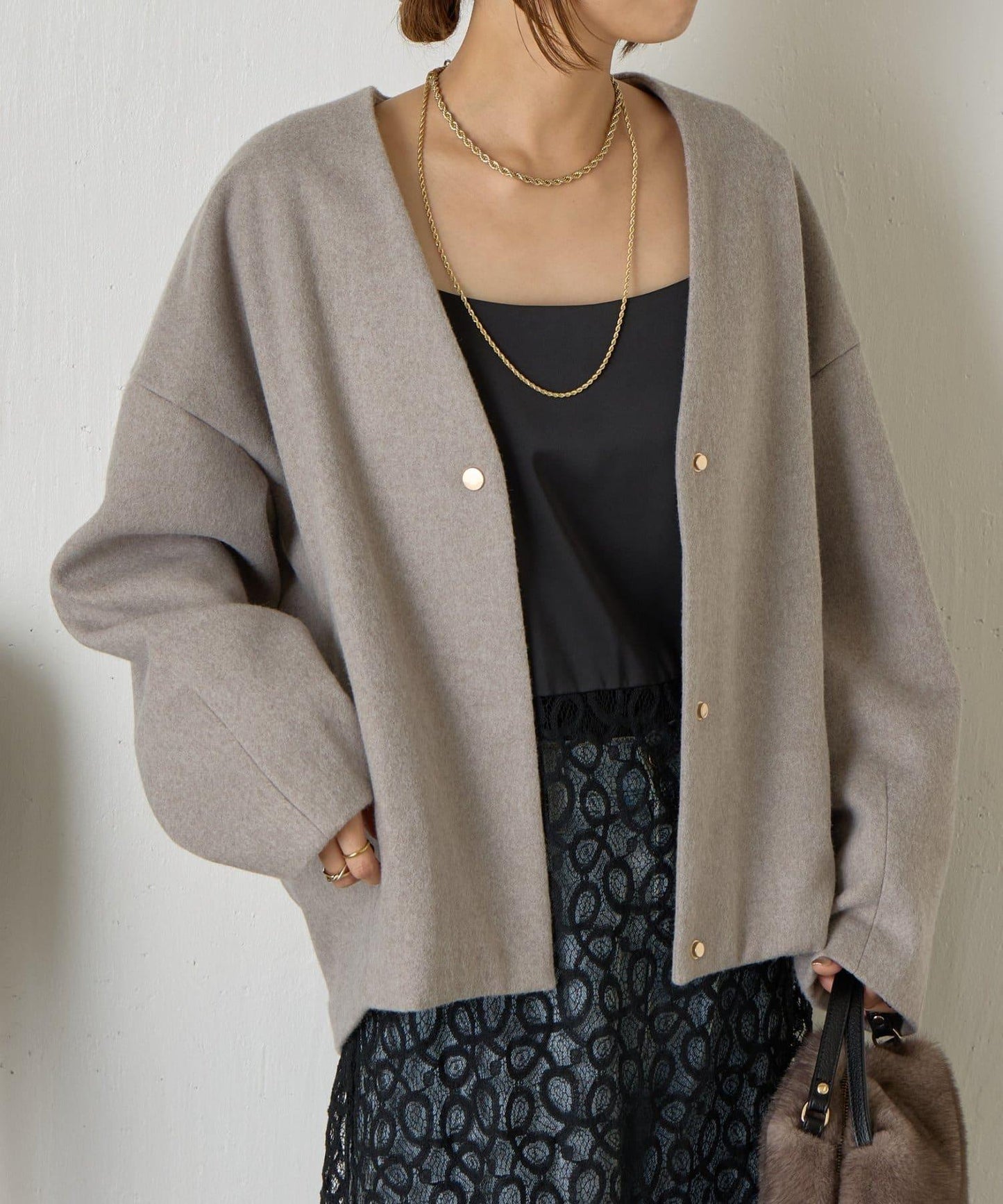 下襬褶飾短款夾克