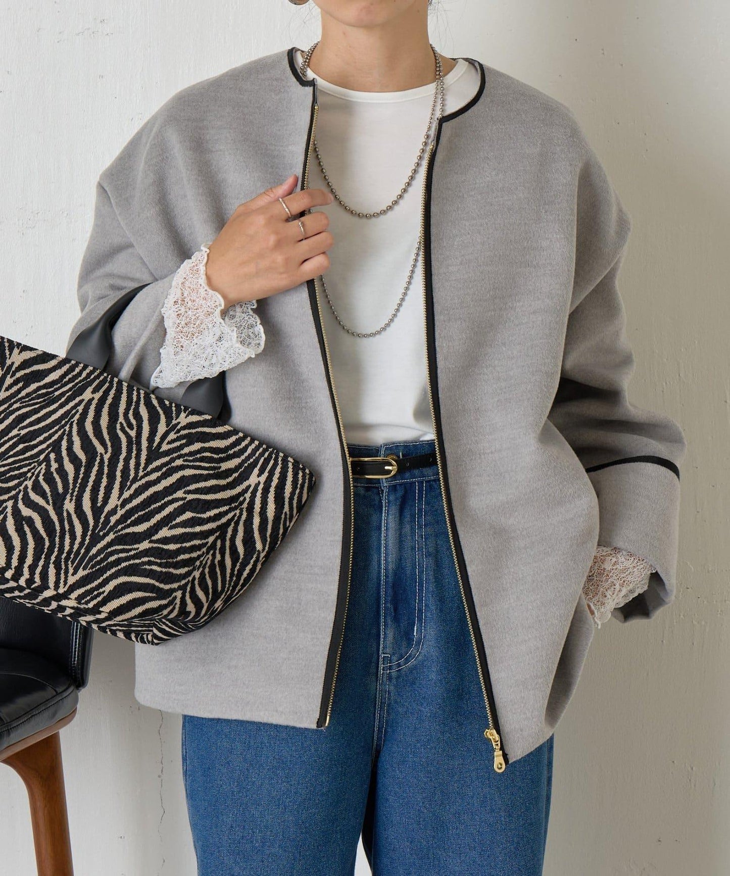 拼接線條繭型大衣