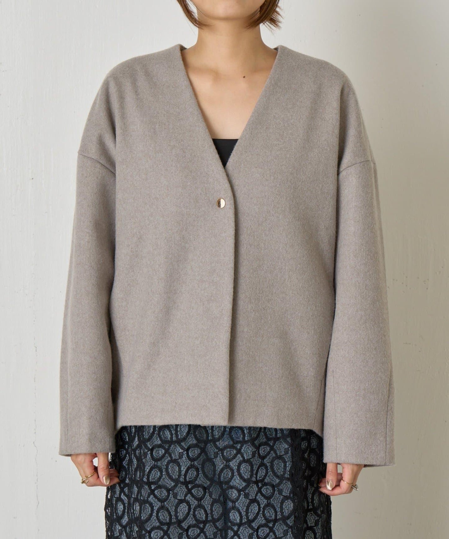 下襬褶飾短款夾克