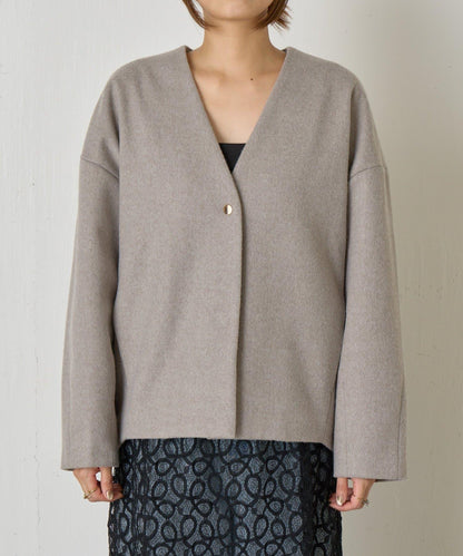 下襬褶飾短款夾克