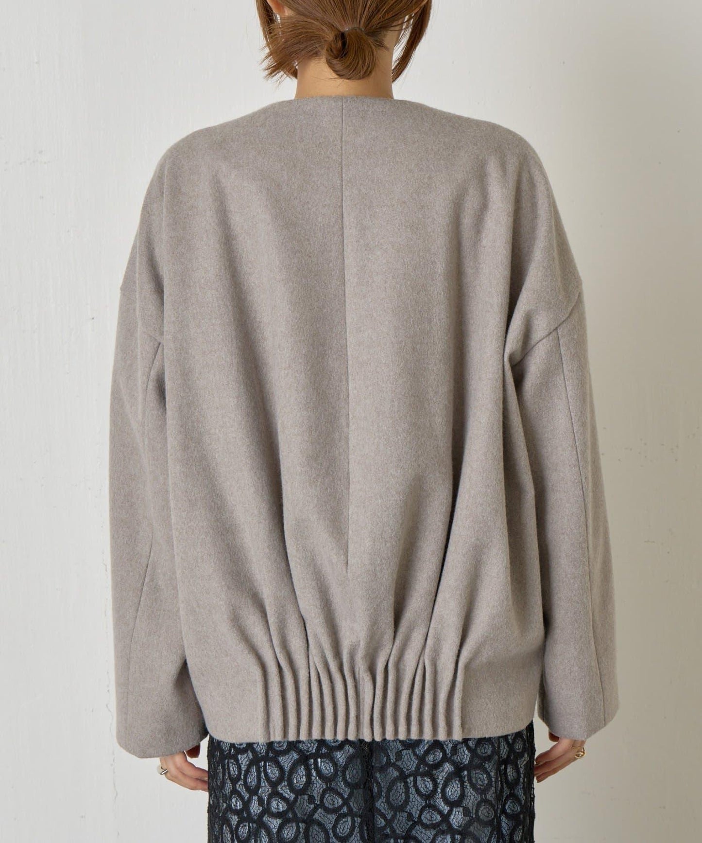 下襬褶飾短款夾克