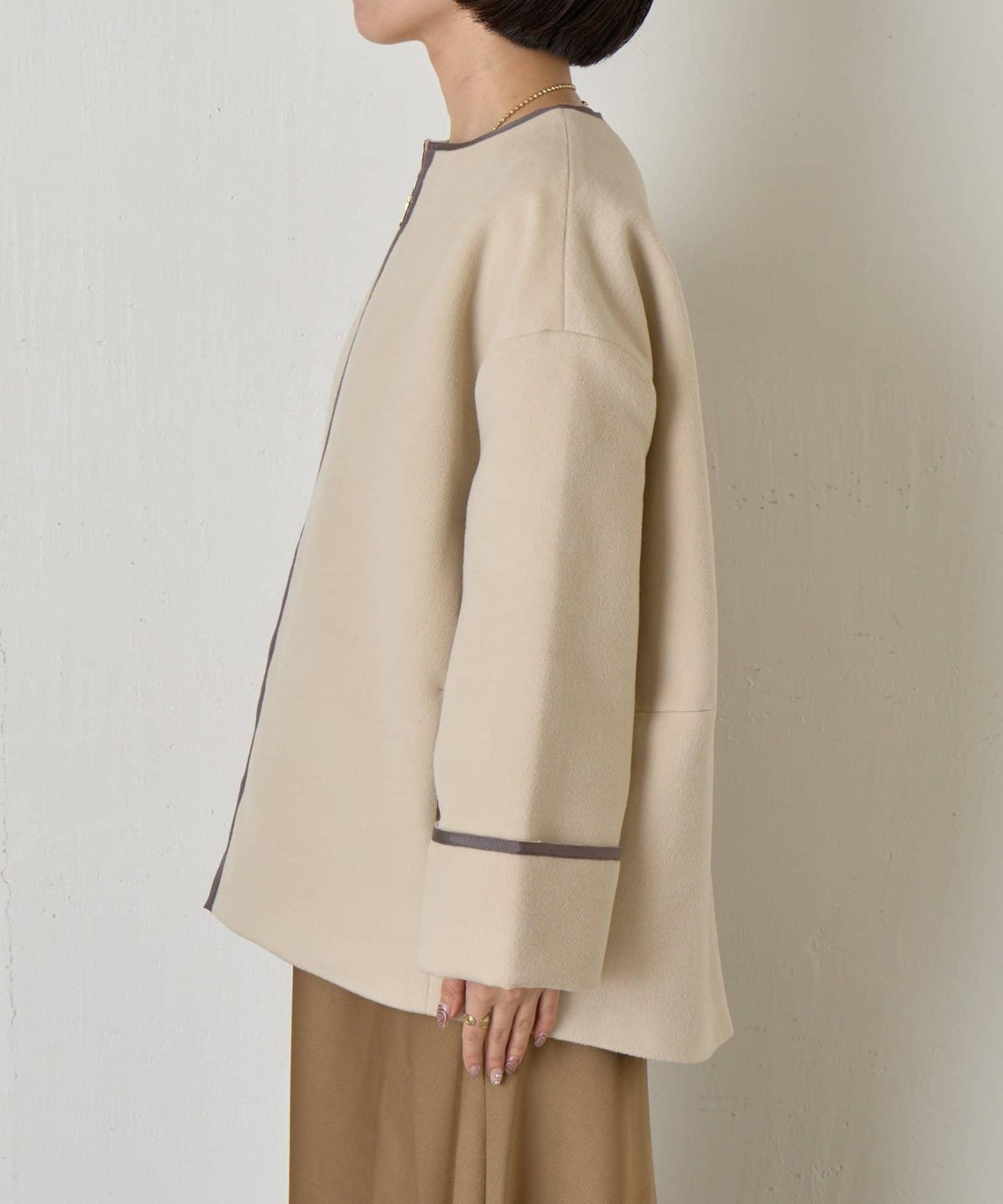 拼接線條繭型大衣