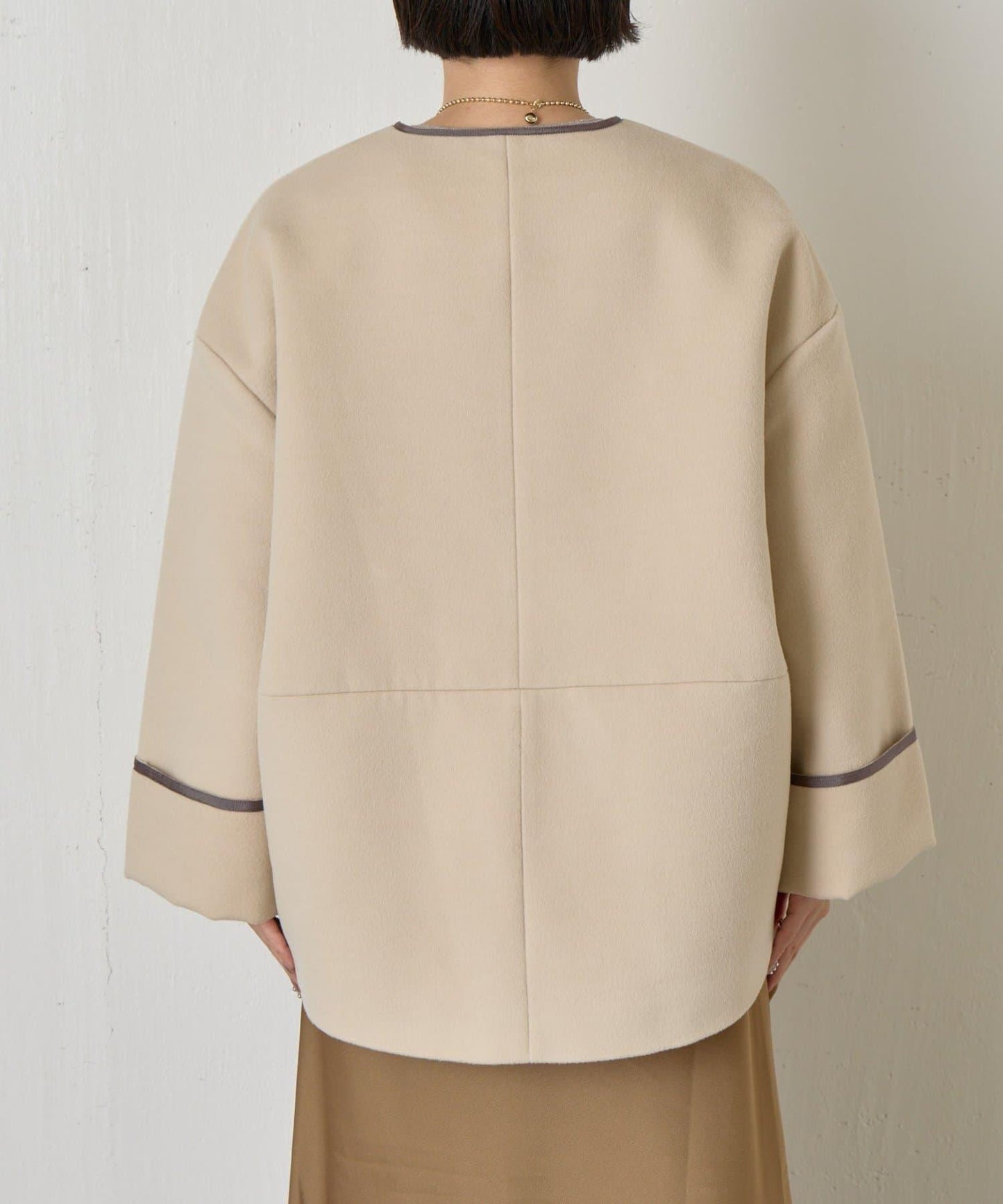 拼接線條繭型大衣