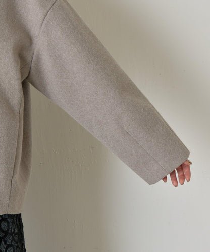 下襬褶飾短款夾克