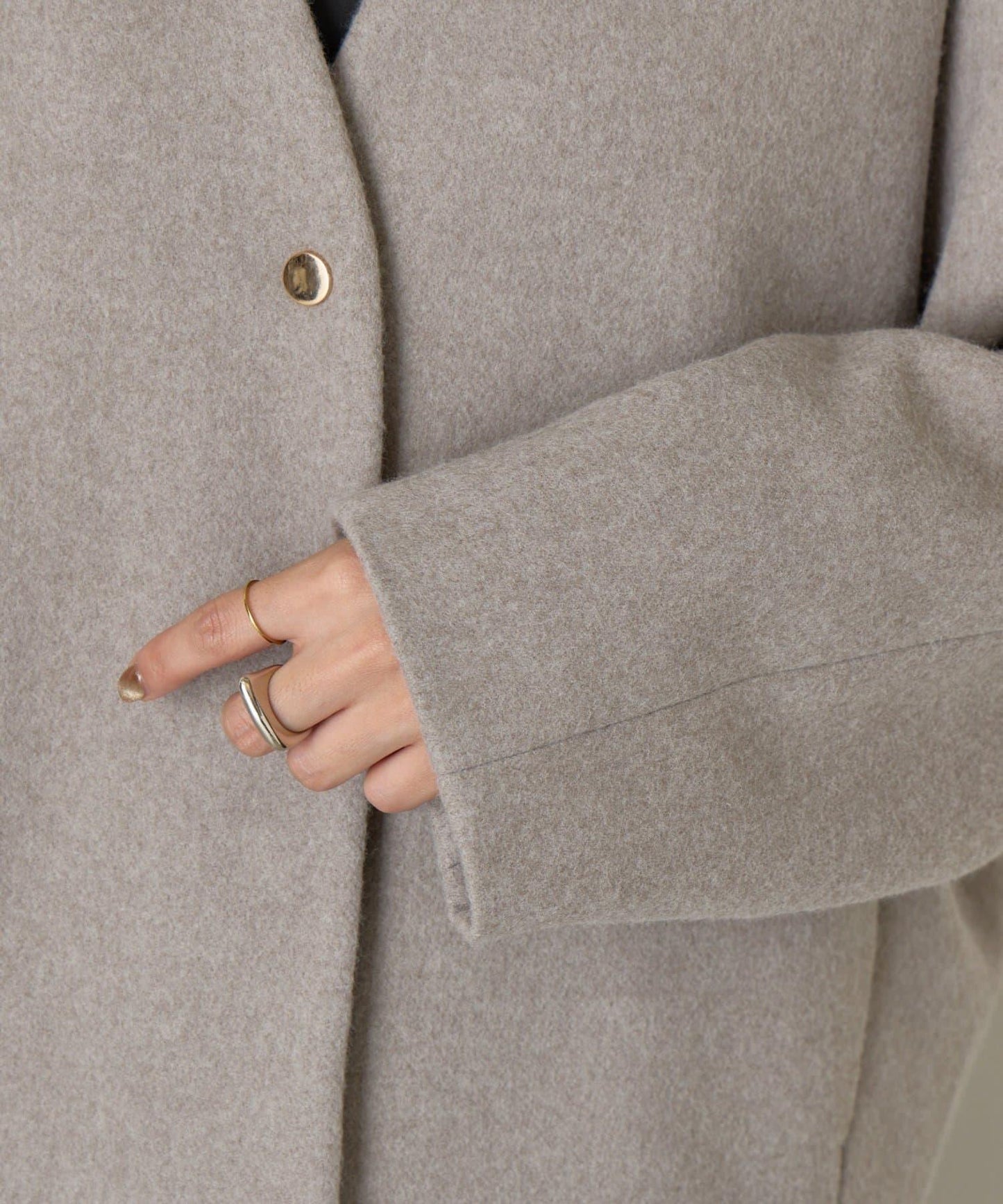 下襬褶飾短款夾克